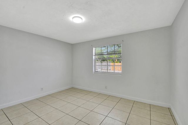 1001 S L Street 1 & 2, Lake Worth Beach, FL 33460