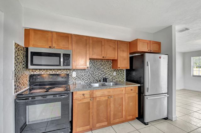 1001 S L Street 1 & 2, Lake Worth Beach, FL 33460