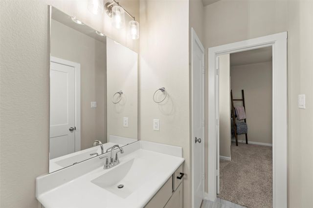 1607 Rustling Creek Drive, Missouri City, TX 77459