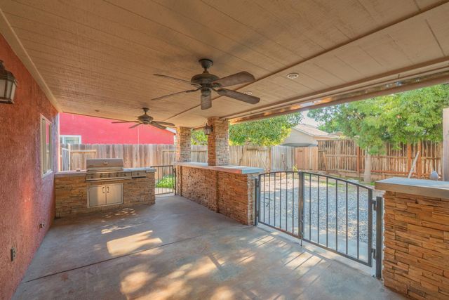 2337 Rainwood Ln, Oakdale, CA 95361