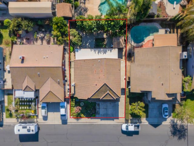 2337 Rainwood Ln, Oakdale, CA 95361