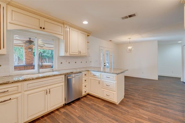 2337 Rainwood Ln, Oakdale, CA 95361