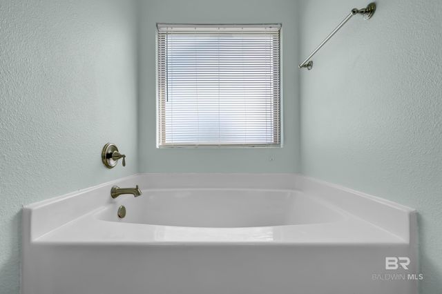 4265 Birkdale Street, Gulf Shores, AL 36542
