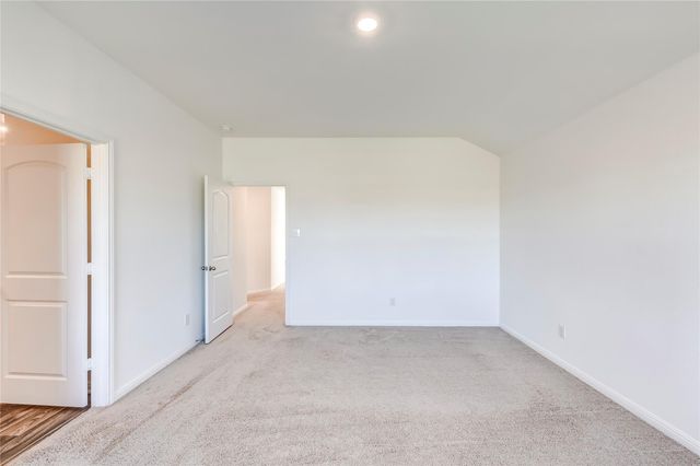 109 Riverdale DR, Jarrell, TX 76537