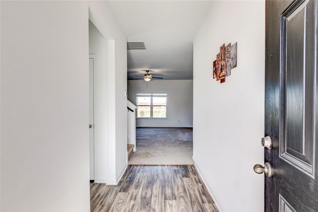 109 Riverdale DR, Jarrell, TX 76537