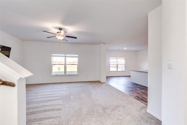 109 Riverdale DR, Jarrell, TX 76537