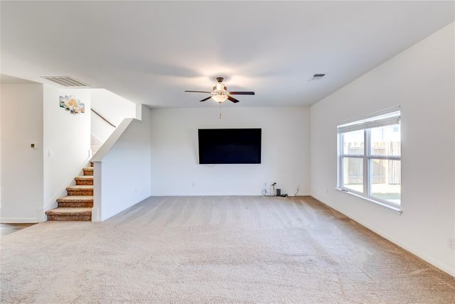 109 Riverdale DR, Jarrell, TX 76537