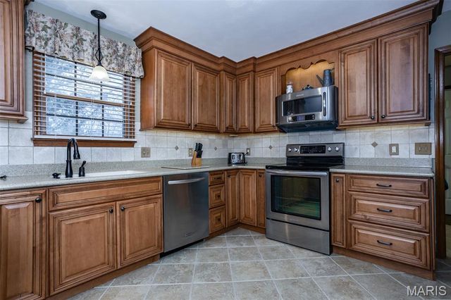 109 Sherryl Court, O'fallon, IL 62269