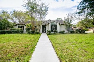 10827 Tupper Lake Drive, Houston, TX 77042