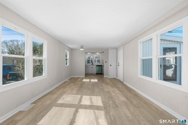 44 Linden Avenue North, Westbrook, CT 06498