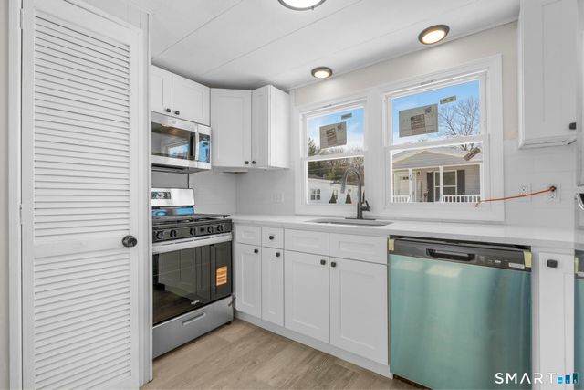 44 Linden Avenue North, Westbrook, CT 06498