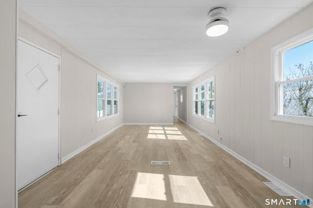 44 Linden Avenue North, Westbrook, CT 06498