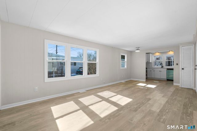 44 Linden Avenue North, Westbrook, CT 06498