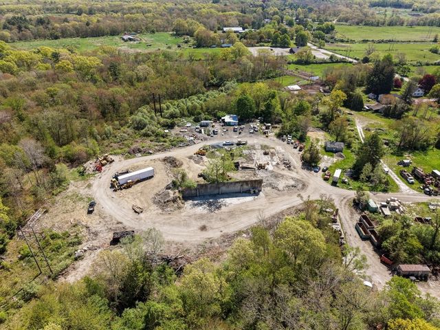 397RR Locust St., Swansea, MA 02777