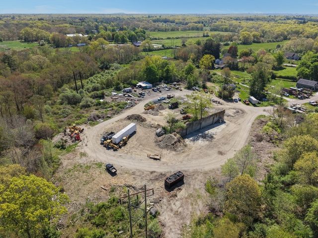 397RR Locust St., Swansea, MA 02777