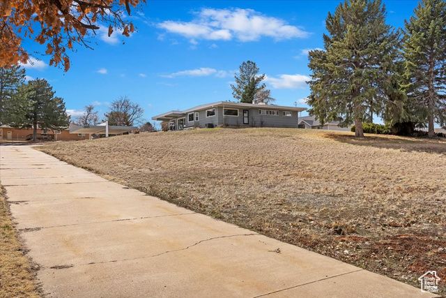 445 W 5100 S, Washington Terrace, UT 84405