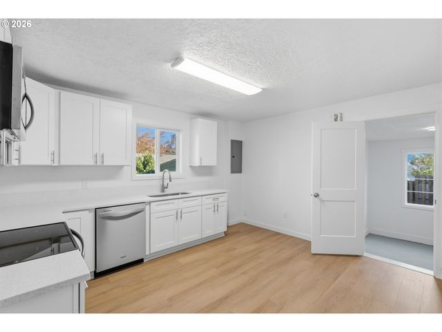 920 BAXTER Rd, Salem, OR 97306