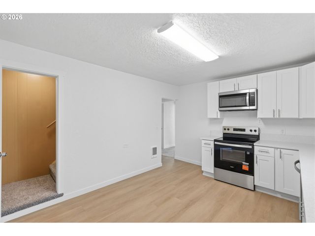 920 BAXTER Rd, Salem, OR 97306