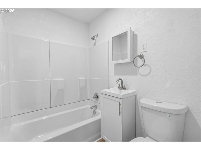 920 BAXTER Rd, Salem, OR 97306