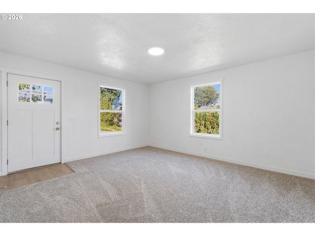 920 BAXTER Rd, Salem, OR 97306