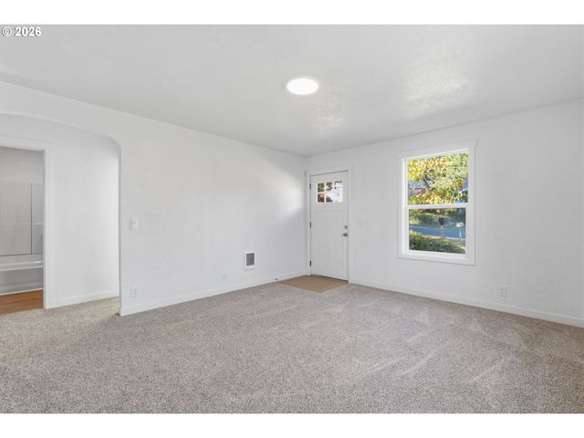920 BAXTER Rd, Salem, OR 97306