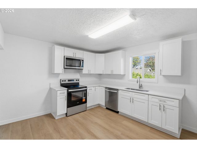 920 BAXTER Rd, Salem, OR 97306