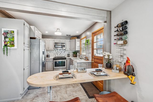 6801 Forest Avenue, Gary, IN 46403