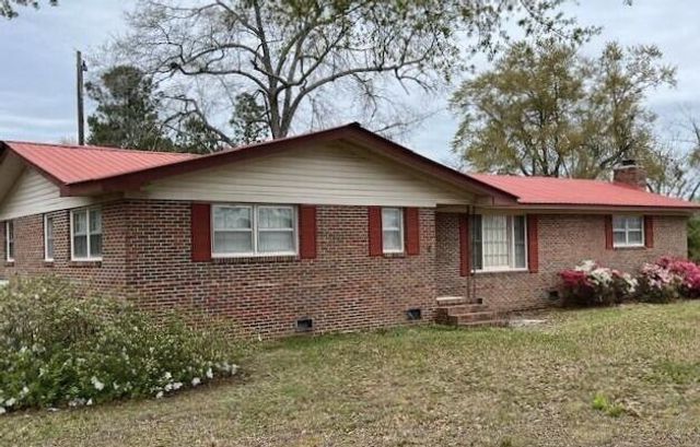 31 Pecan Lane, Barnwell, SC 29812