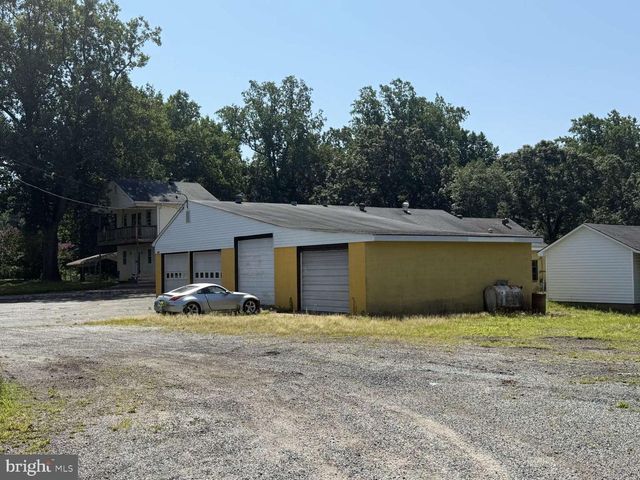 9028 SAINT ANTHONYS RD, King George, VA 22485