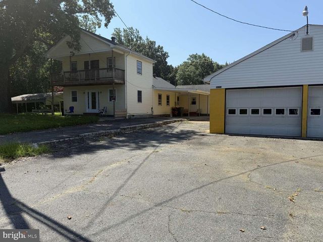 9028 SAINT ANTHONYS RD, King George, VA 22485