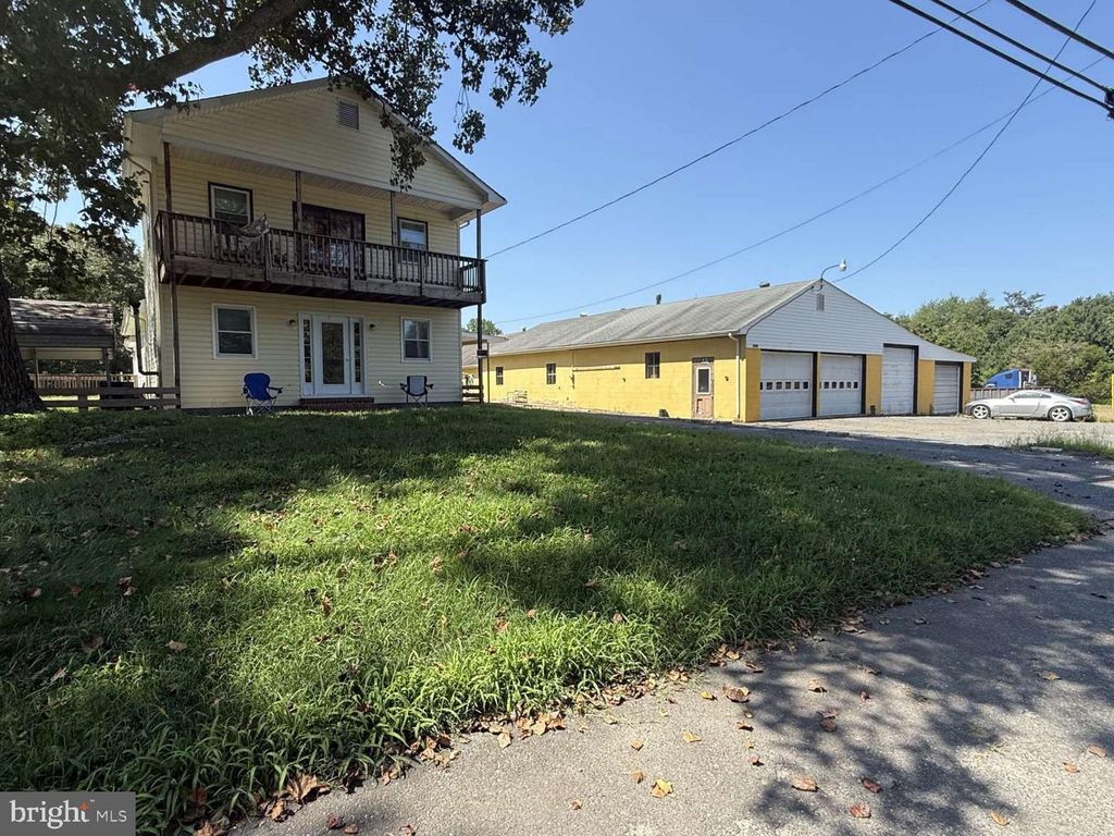 9028 SAINT ANTHONYS RD, King George, VA 22485