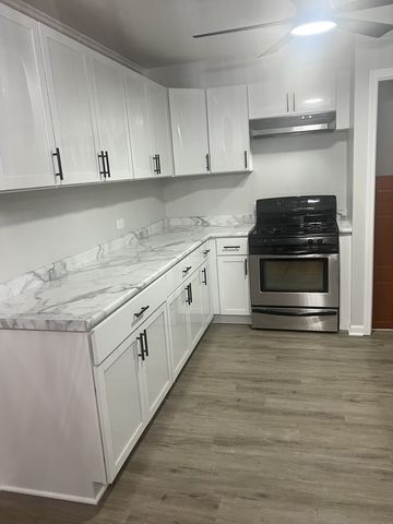 14315 Dobson Avenue, Dolton, IL 60419