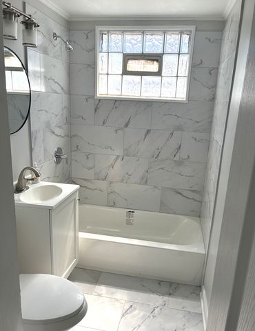 14315 Dobson Avenue, Dolton, IL 60419