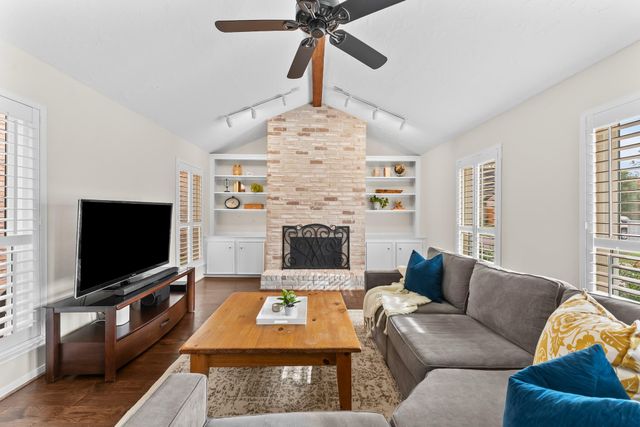 1546 Beaconshire Road, Houston, TX 77077