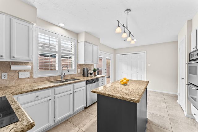 1546 Beaconshire Road, Houston, TX 77077