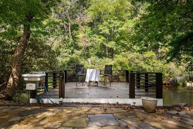 124 River Oaks Terrace, Ellijay, GA 30540