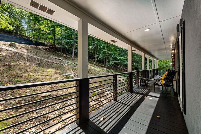 124 River Oaks Terrace, Ellijay, GA 30540