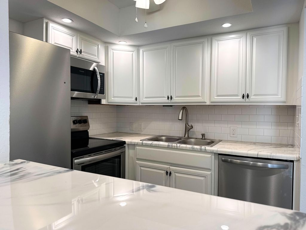 Image 11 of property listing at 484 Mansfield L, Boca Raton, FL 33434