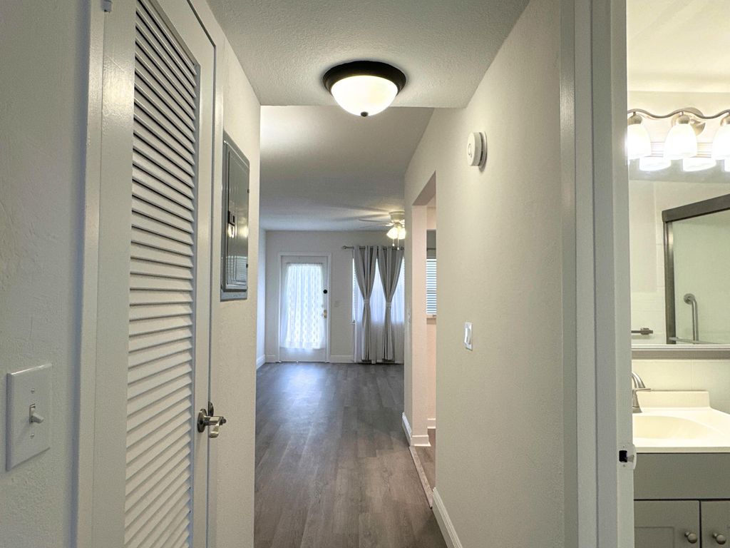 Image 17 of property listing at 484 Mansfield L, Boca Raton, FL 33434