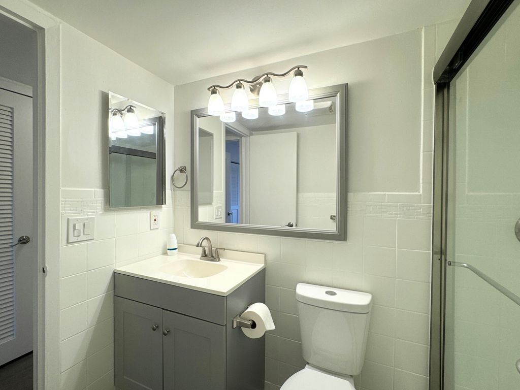 Image 20 of property listing at 484 Mansfield L, Boca Raton, FL 33434