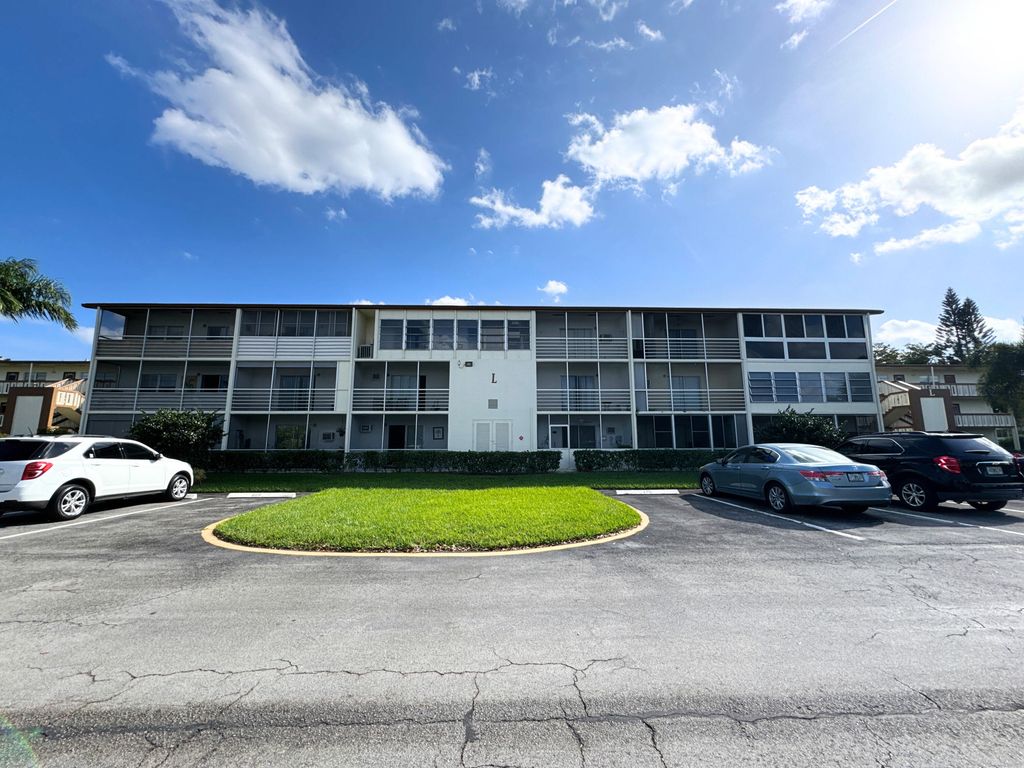 Image 35 of property listing at 484 Mansfield L, Boca Raton, FL 33434