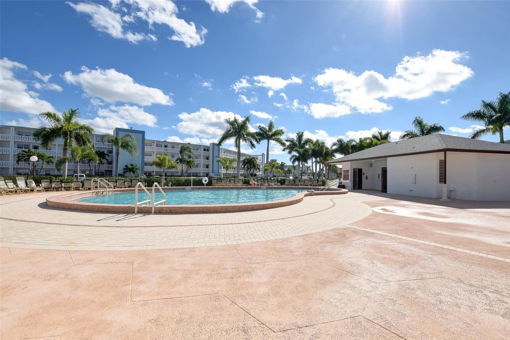 Image 48 of property listing at 484 Mansfield L, Boca Raton, FL 33434