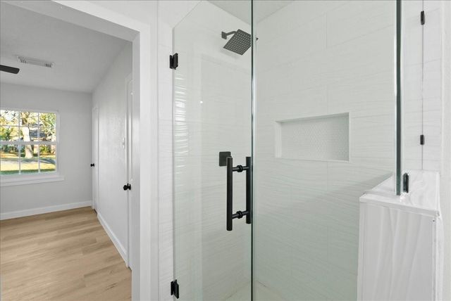 122 N Holly Drive, Baytown, TX 77520