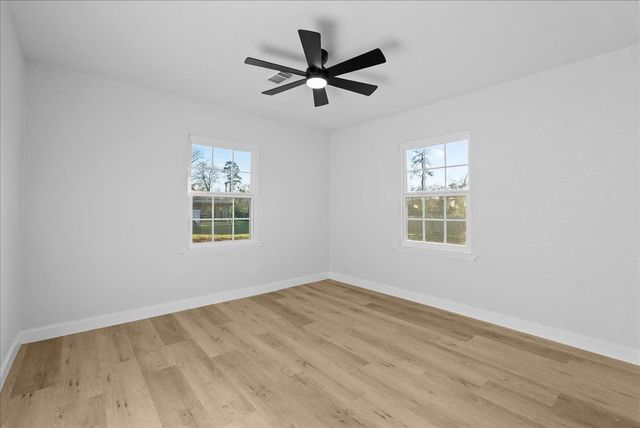 122 N Holly Drive, Baytown, TX 77520