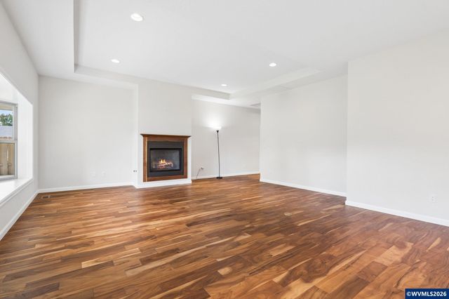 1277 Robert St, Woodburn, OR 97071