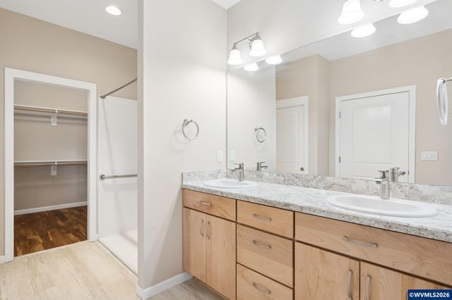 1277 Robert St, Woodburn, OR 97071