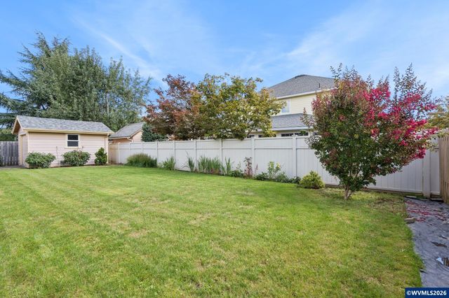 1277 Robert St, Woodburn, OR 97071