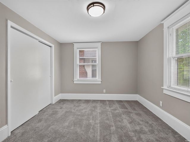 1152 W Oakdale Drive, Fort Wayne, IN 46807