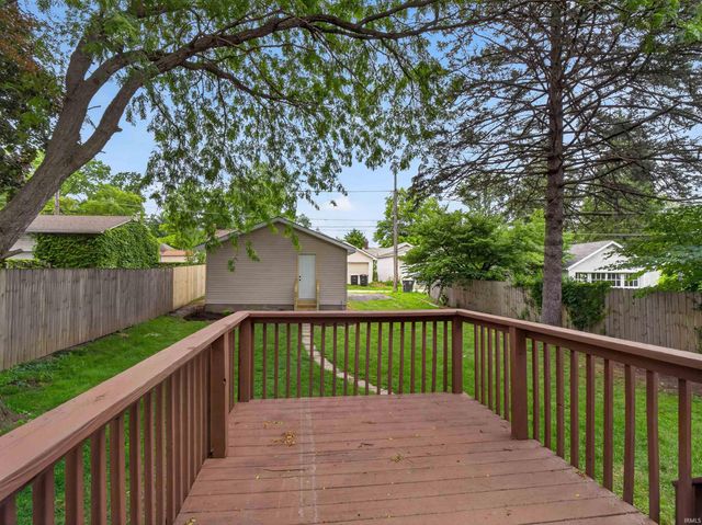 1152 W Oakdale Drive, Fort Wayne, IN 46807