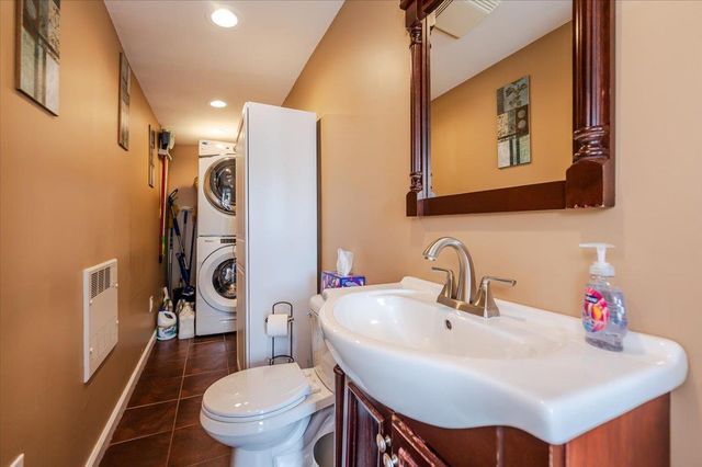40 roosevelt Avenue, Inwood, NY 11096